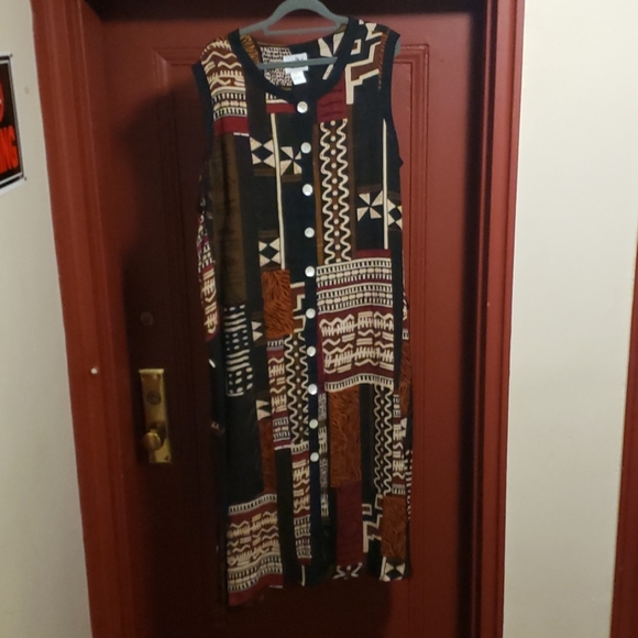 Metropolitan Dresses & Skirts - METROPOLITAN GEOMETRIC DRESS SIZE XL